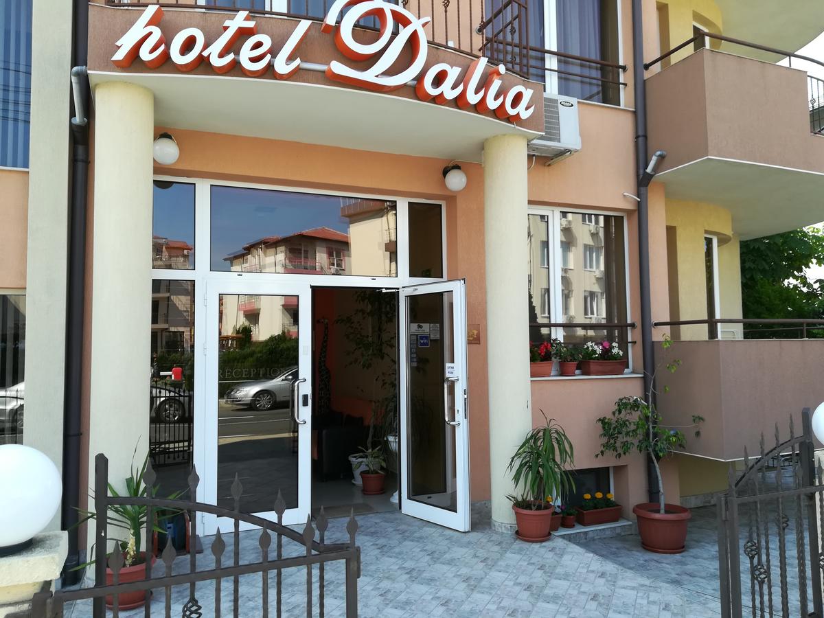 DALIA_FAMILY_HOTEL_NESSEBAR_BULGARIA_AIR_TOUR_TRAVEL